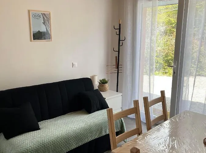 Studio Petit Fare Rochois Avec Mezzanine