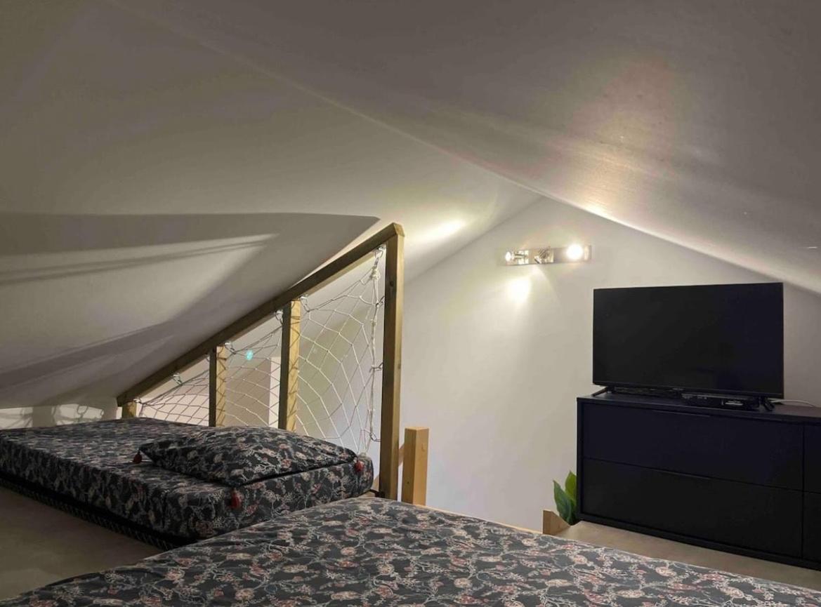 Petit Fare Rochois Avec Mezzanine